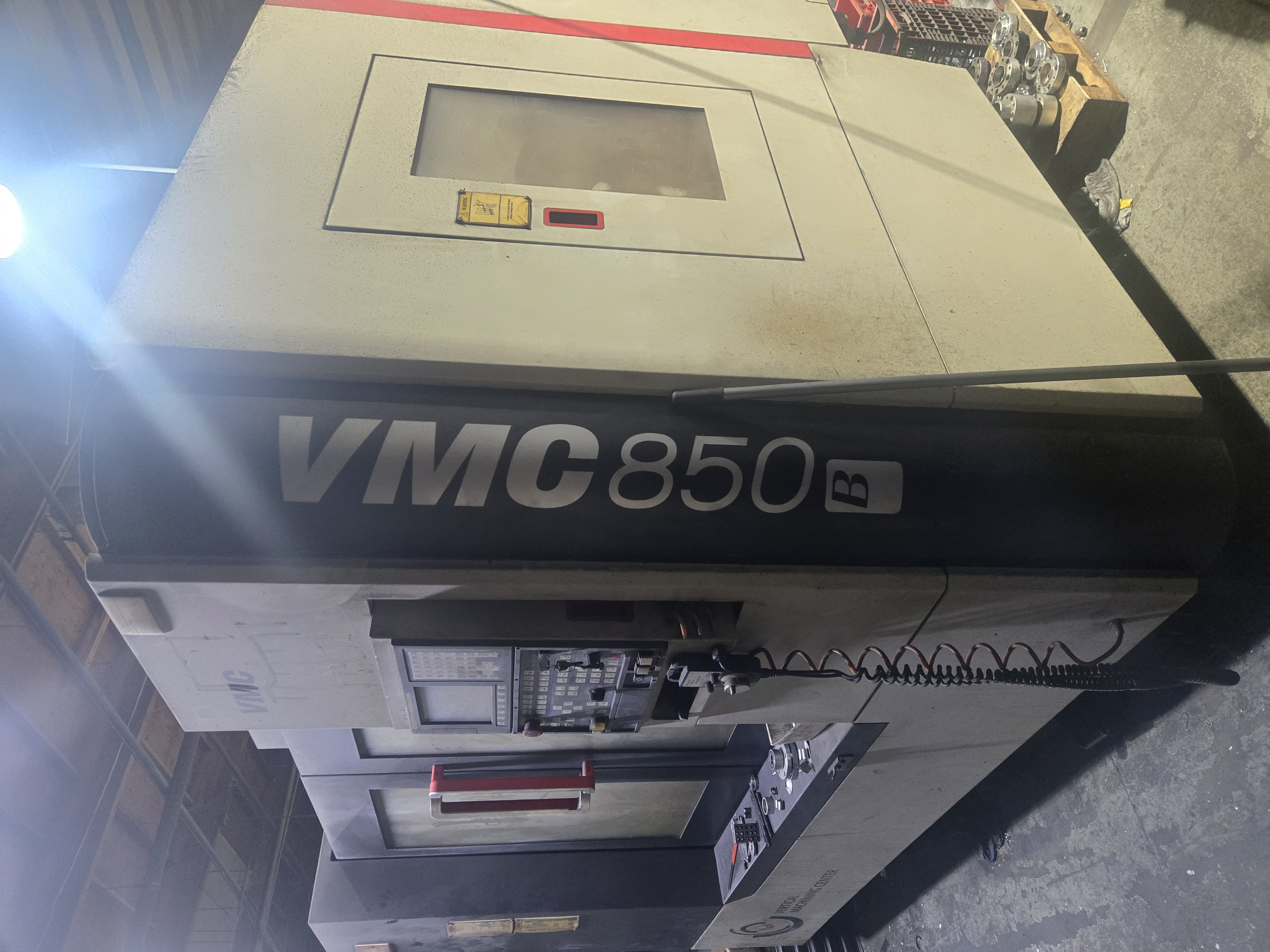 2011 SMTCL VMC 850B Vertical Machining Center – front view