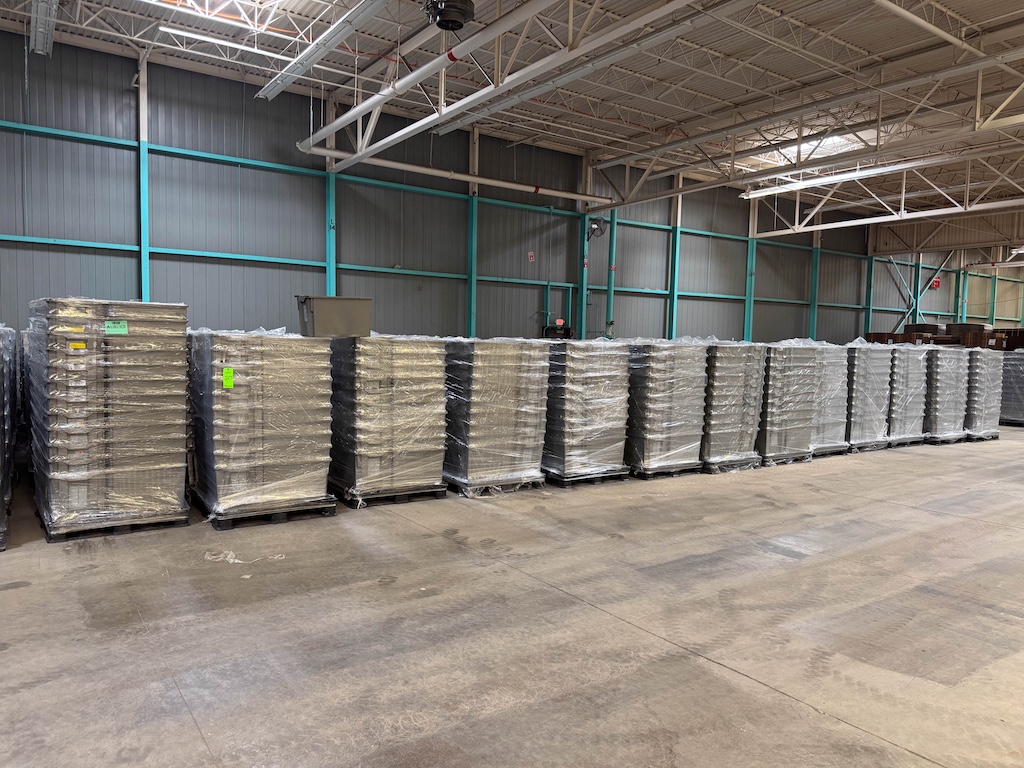 Used Plastic Totes Stack and Nest Containers Containers & Totes