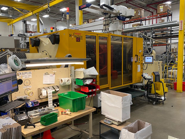 Used 2008 Husky H500 Injection Molding Machines: Horizontal