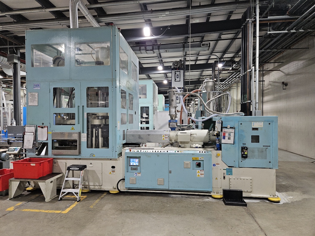 Used 2008 Aoki SBIII-350LL-100 Blow Molding: Injection Blow