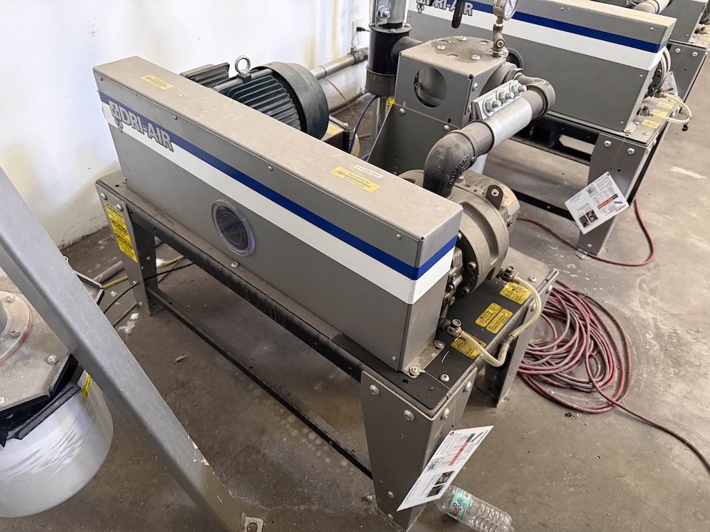 Used 2022 Dri-Air VPDB-5 Vacuum Pumps