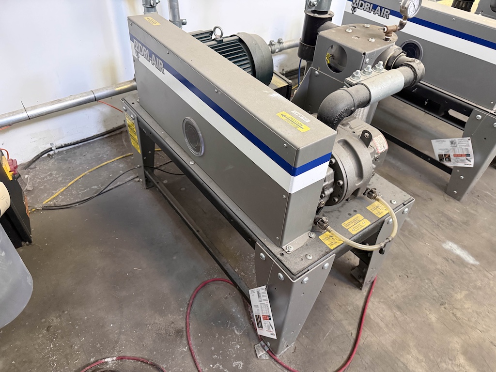 Used 2022 Dri-Air VPDB-5 Vacuum Pumps