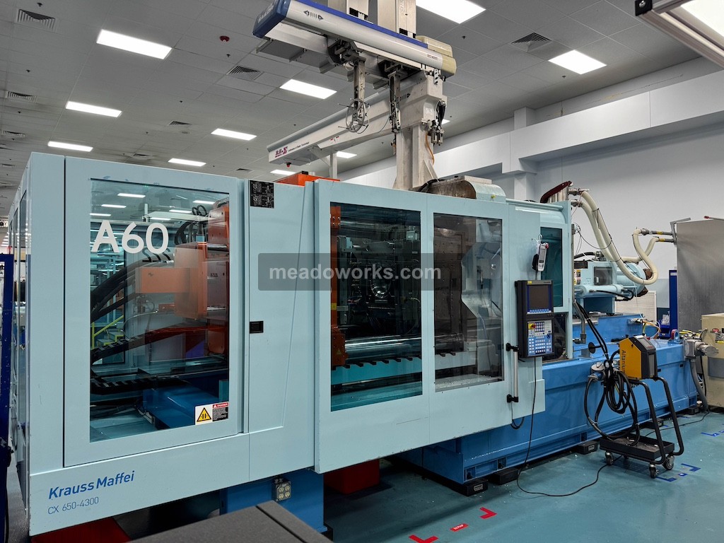 Used 2010 Krauss Maffei KM 650-8000 MCZ Injection Molding Machines: Horizontal