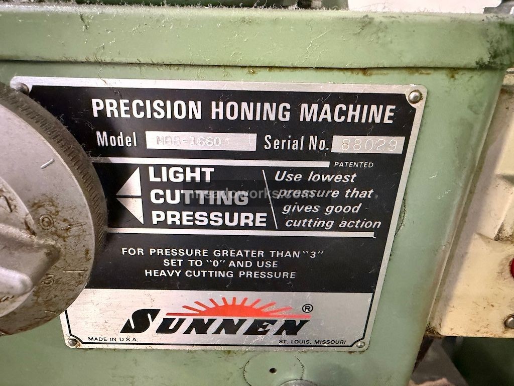 Sunnen MBB-1660 Precision Honing Machine - Image 5
