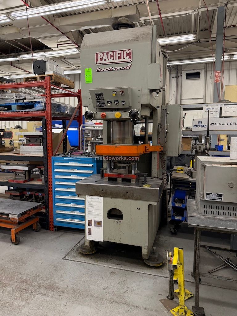 Pacific PressFormer II 200 Ton Hydraulic Press - Image 4
