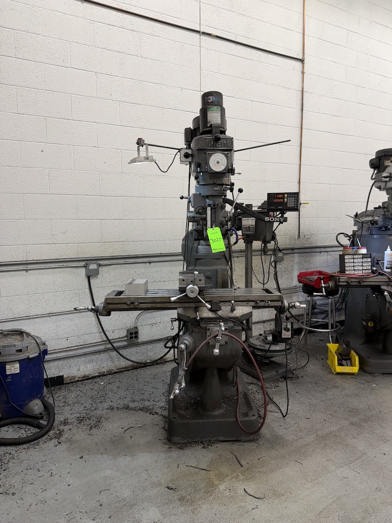 Used Alliant null Mills, Vertical