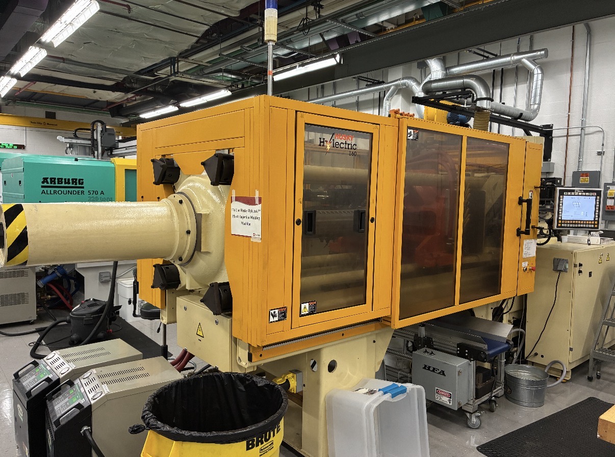 Used 2006 Husky HL160 Injection Molding Machines: Horizontal