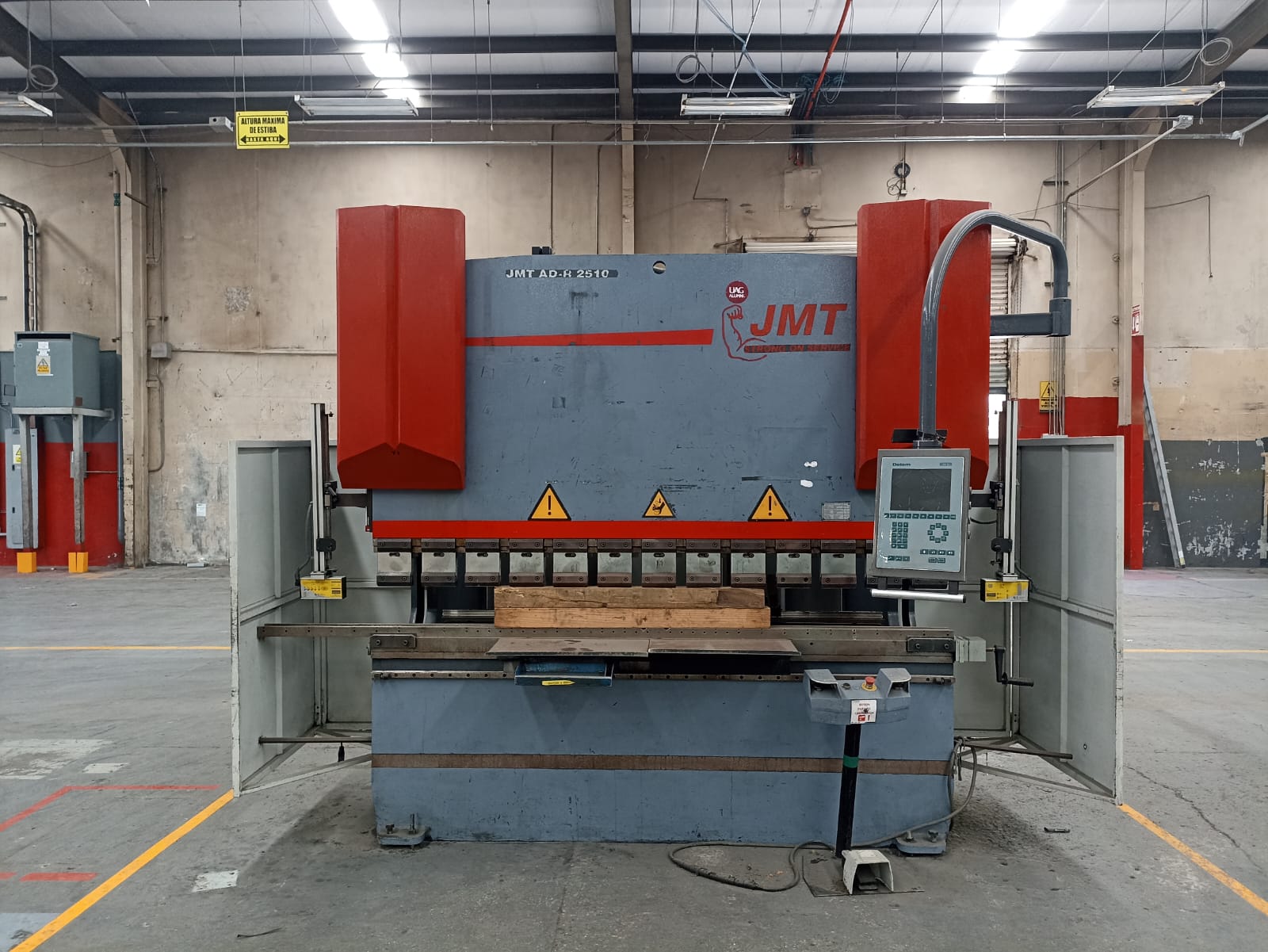Used 2013 JMT AD-R 2510 Press Brakes