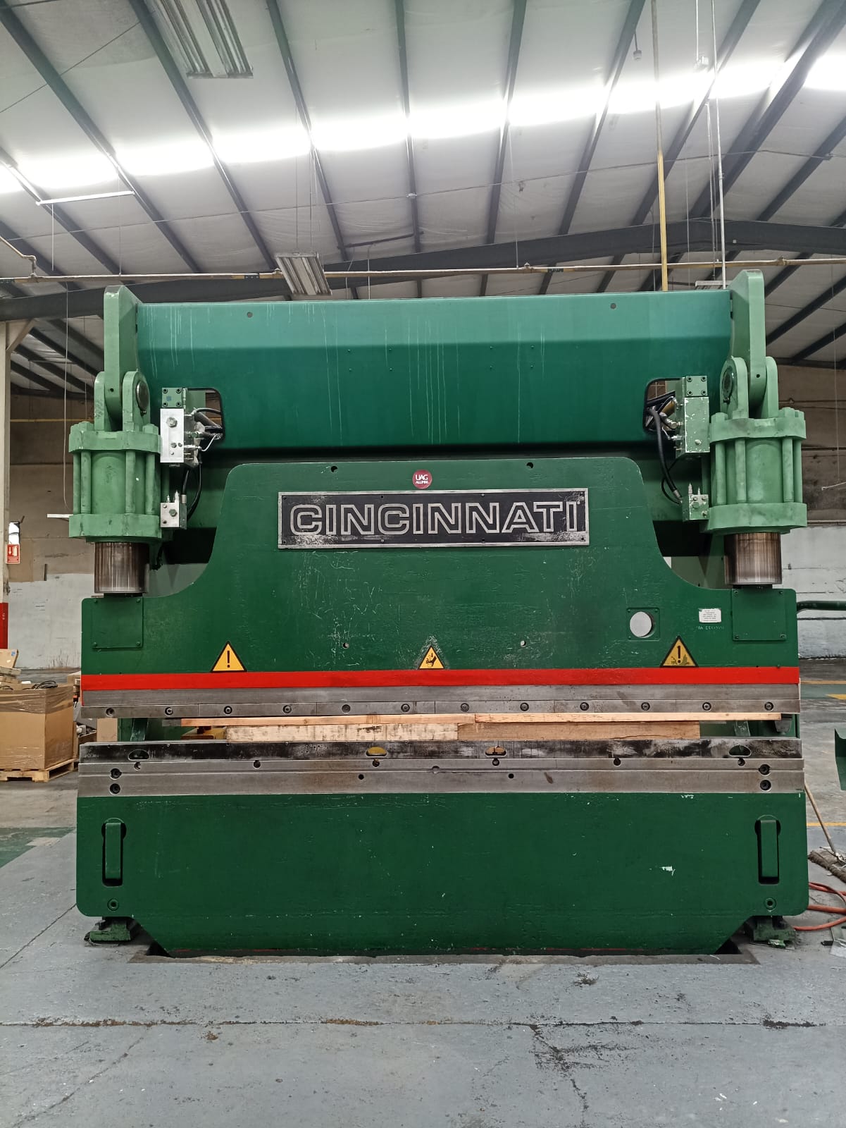 Used Cincinnati 350 CBII Press Brakes