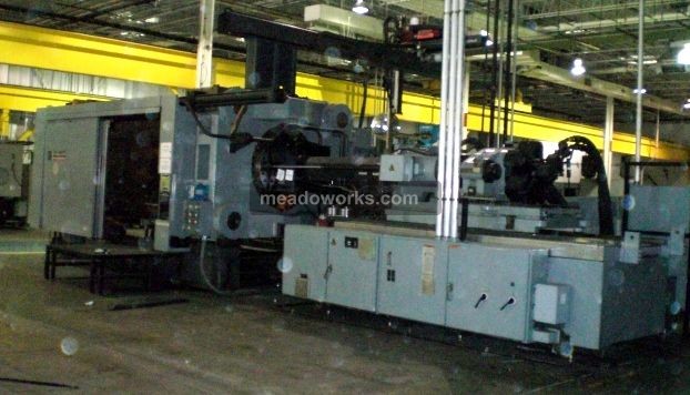 2000 Cincinnati Milacron MM1500-232W Two Platen Design - 1043-8.JPG