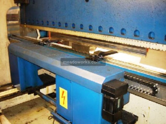 1997 Trumpf TRUMABEND V170 CNC Hydraulic Press Brake - 1244-3.jpg