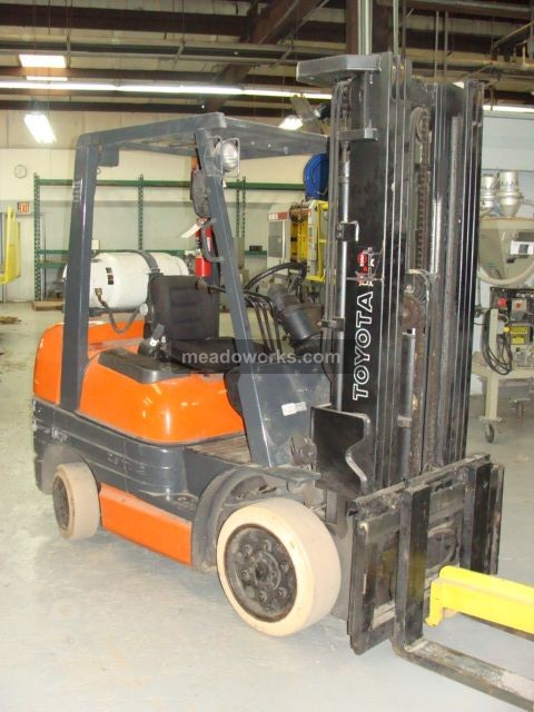 1999 Toyota 42-6FG6030 - 1483-0.jpg