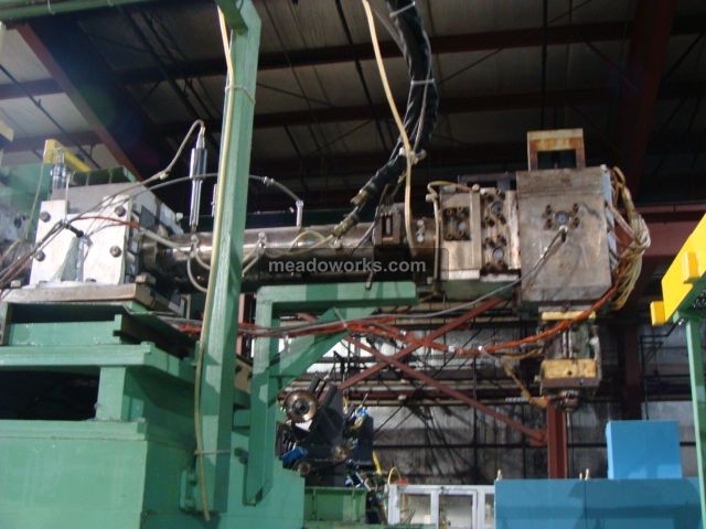 1993 Toyo BMSR-VP-1400 x 260HD Six-Layer Extrusion, 18-Station Rotary Wheel Continuous Automatic Bottle Blow Molder - 1697-1.jpg