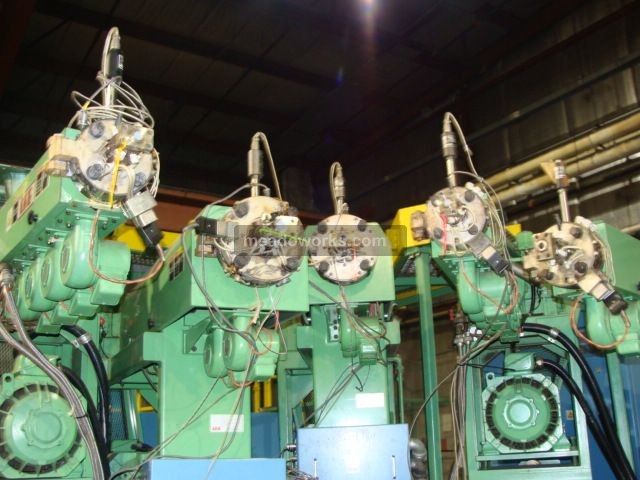 1993 Toyo BMSR-VP-1400 x 260HD Six-Layer Extrusion, 18-Station Rotary Wheel Continuous Automatic Bottle Blow Molder - 1697-3.jpg