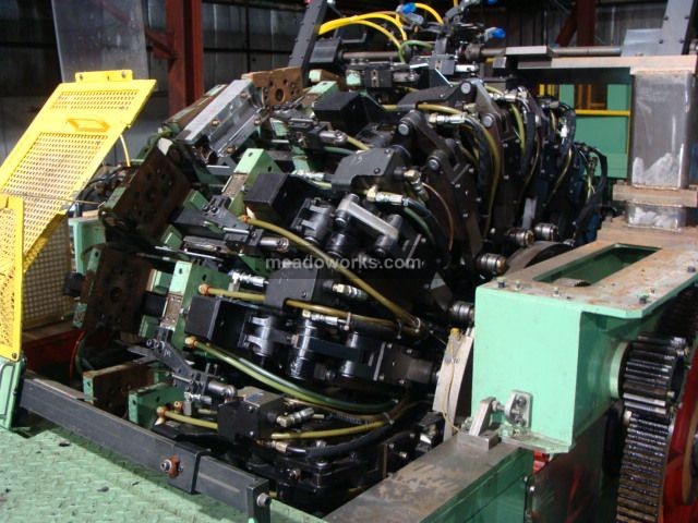 1993 Toyo BMSR-VP-1400 x 260HD Six-Layer Extrusion, 18-Station Rotary Wheel Continuous Automatic Bottle Blow Molder - 1697-6.jpg