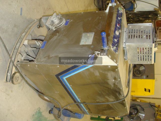 1998 Graco Saturn 24 AutoScrubber - 1753-1.jpg