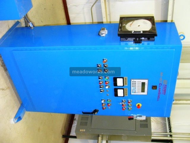 2002 Ferry M-40PC Single Station Clamshell-Style Rotational Molding Machine - 1754-7.jpg