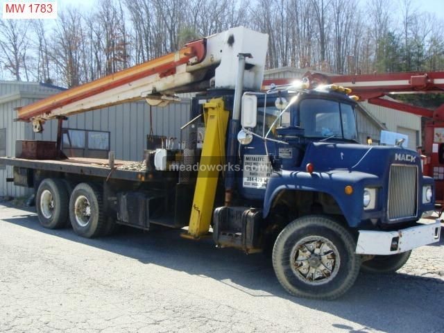1981 Mack Trucks Stinger Boom Truck - 1783-4.jpg