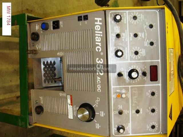 ESAB Heliarc 352 EN 60 974-1 - 1784-1.JPG