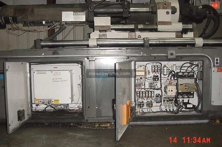 1993 Cincinnati Milacron VH400 - 1905-2.jpg