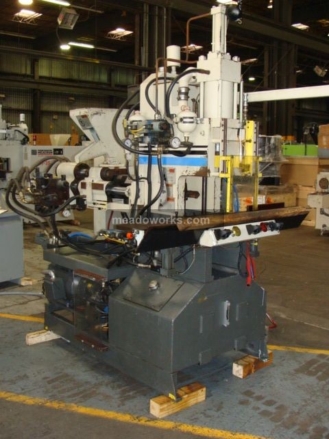 1998 Cincinnati Milacron Vector CH-40-S - 1907-1.jpg