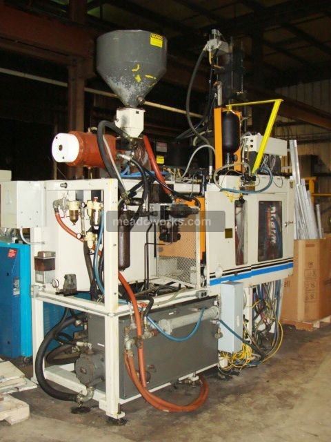 1993 Cincinnati Milacron E-50-5-1000 Accumulator Extrusion Blow Molder - 2139-2.jpg