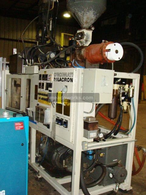 1993 Cincinnati Milacron E-50-5-1000 Accumulator Extrusion Blow Molder - 2139-6.jpg