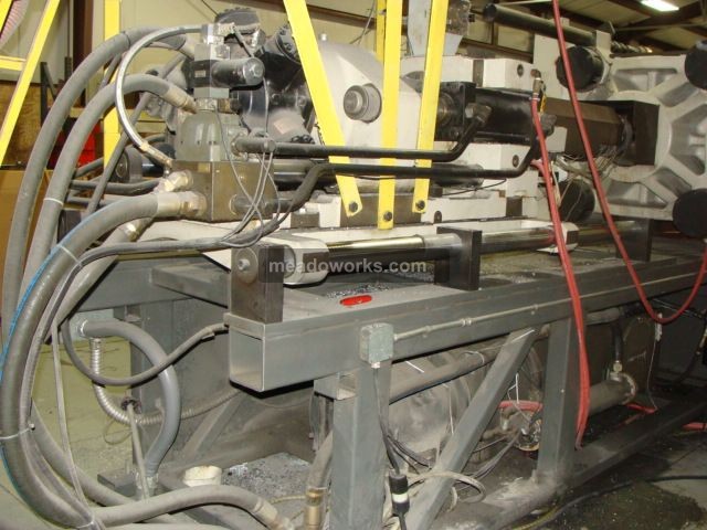 1992 Cincinnati Milacron VT440-54 - 2187-4.JPG