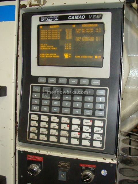 1992 Cincinnati Milacron VT440-54 - 2187-6.JPG