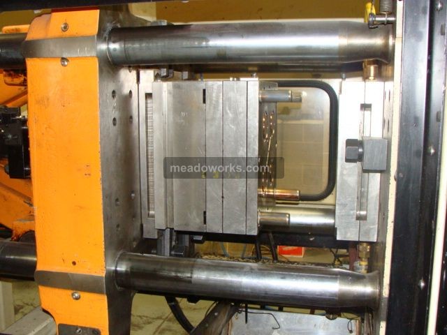 1990 Cincinnati Milacron VT110-10 - 2189-2.jpg