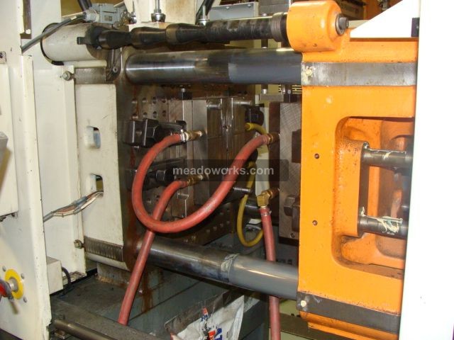 1994 Cincinnati Milacron VSX85 - 4.44 - 2200-4.jpg
