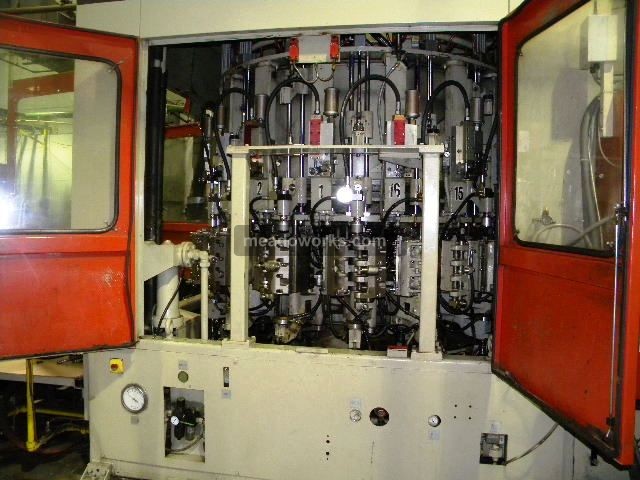 1993 Sidel SBO 16/16 Reheat Stretch Blow Molder - 2298-4.JPG