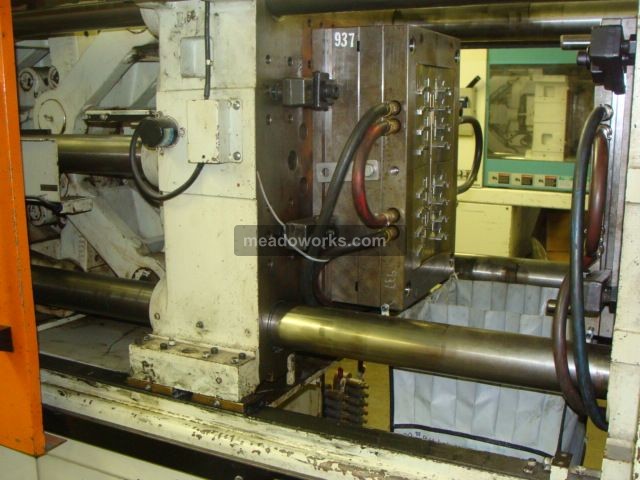 1993 Niigata NE200UA - 2495-3.JPG