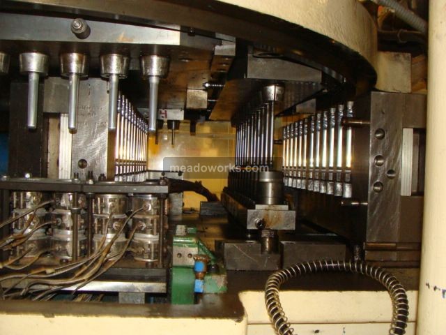 Nissei ASB-650 PET Injection One-Step Stretch Blow Molder - 2601-5.JPG