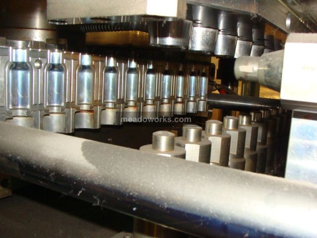 Aoki SBIII-500 PET Injection One-Step Stretch Blow Molder - 2602-6.JPG