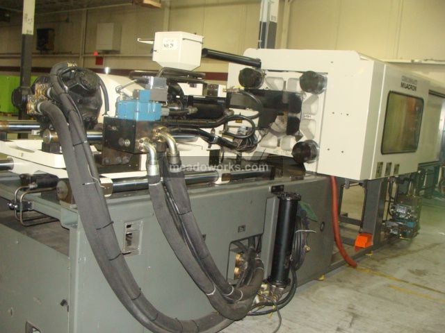 1998 Cincinnati Milacron VT220-20 - 2839-3.JPG