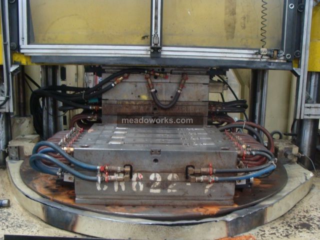 2000 Demag Ergotech 2500-840 - 2900-2.JPG