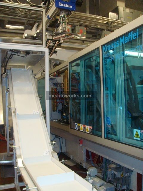 2011 Krauss Maffei Multinject CZWEN 180/700/390/700 - 3-Shot Twin Form - 2987-2.JPG