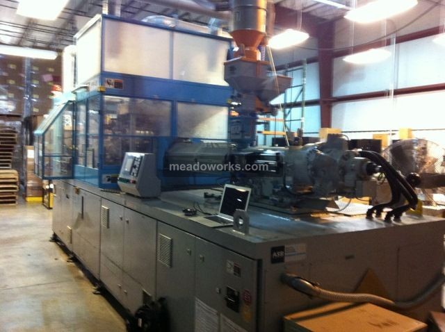 2007 Nissei ASB PF8-4B Injection Stretch Blow Molder - 3104-2.JPG