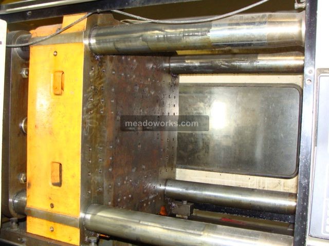 1992 Cincinnati Milacron VT300-29 - 3250-3.JPG