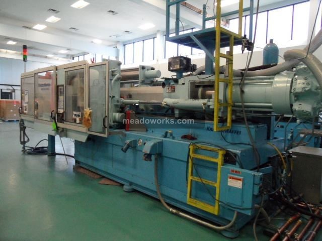 1997 Krauss Maffei KM 350-2700 C2 - 3380-1.JPG