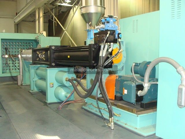 2011 Wilmington Machinery Lumina 1000 WP - Structural Plastics Injection Machine - 3483-9.JPG