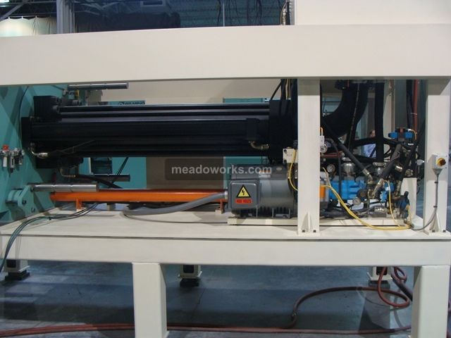 2011 Wilmington Machinery Lumina 1600h - Structural Plastics Injection Machine - 3486-8.JPG