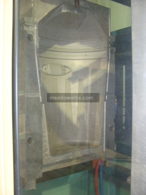 Wilmington Machinery 60-15-3L Industrial Blow Molder - 3490-9.JPG