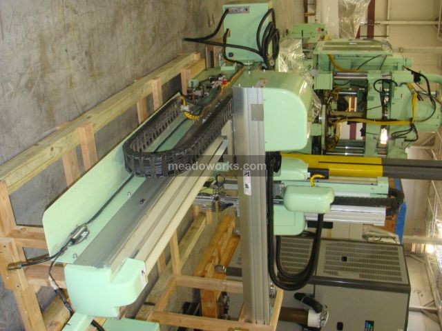 2004 Yushin VNII-400DLL- 4 Axis Servo - 3561-2.JPG