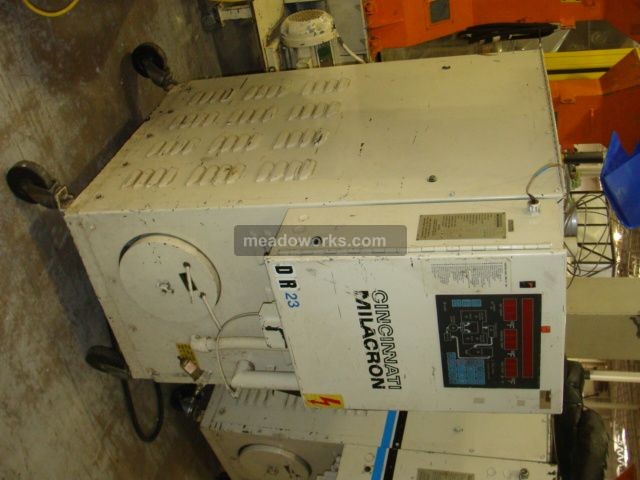 Cincinnati Milacron CDD100 Desiccant Dryer - 3826-1.JPG
