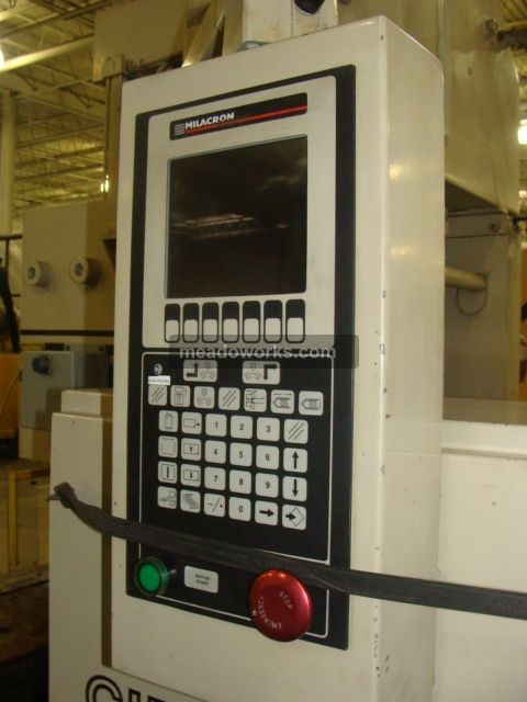 1993 Cincinnati Milacron Vector CH-90-S - 3871-4.JPG