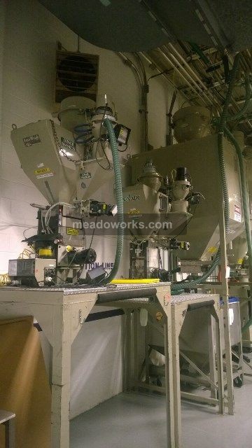 Conair GB22X 3- Component Gravamatic Batch Blender - 3915-0.jpg