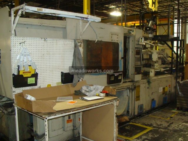 1992 Cincinnati Milacron VT300-21 - 3942-1.JPG