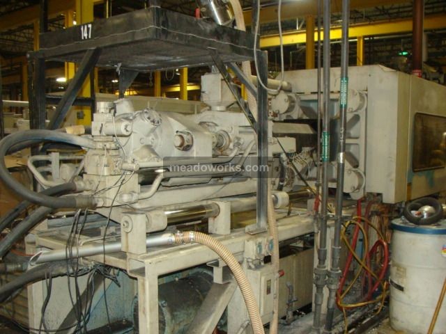 1992 Cincinnati Milacron VT300-21 - 3942-4.JPG